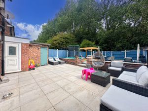 Photo 14- click for photo gallery